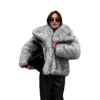 Women's Elegant Faux Fur Jacket with Voluminous Collar
