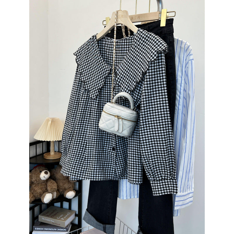 Women's Blouse with Large Collar and Ruffle Details