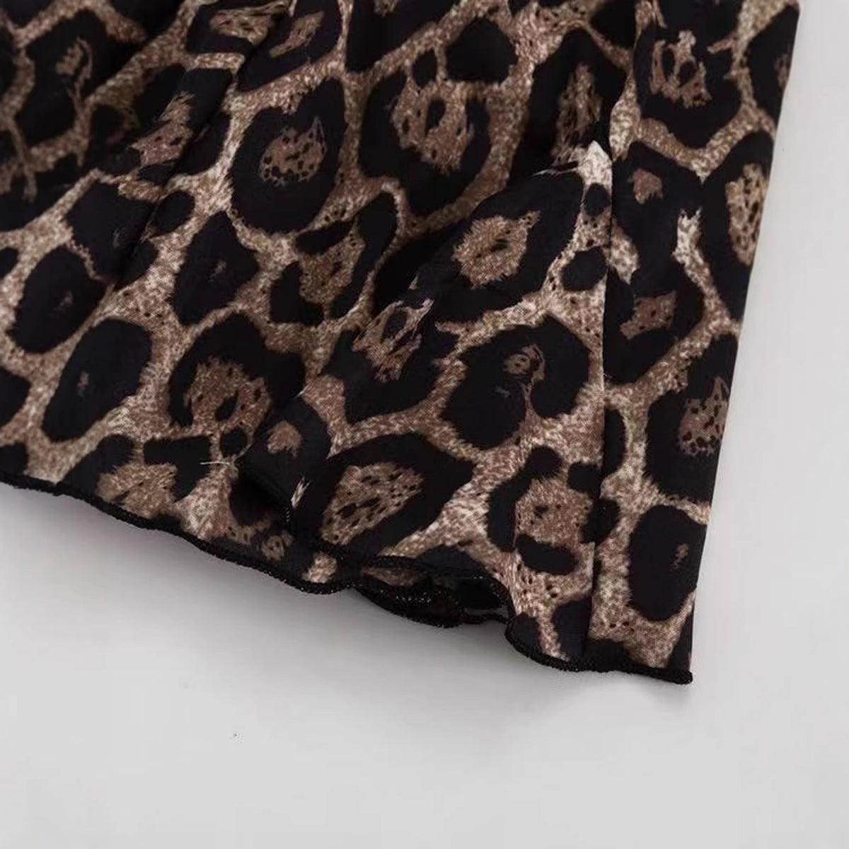Women's Midi Skirt with Voluminous Cut and Animal Print