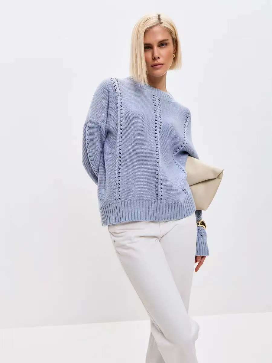 Women's Chunky Knit Sweater with Textured Detail and Wide Cut