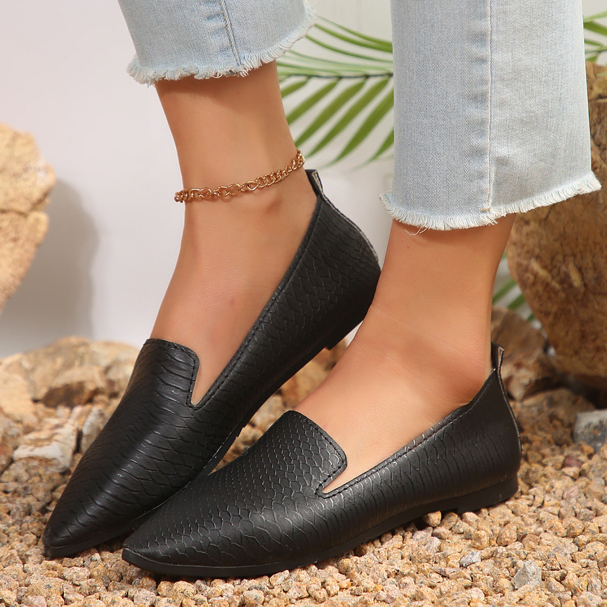 Women's Ballet Flats with Breathable Mesh and Flexible Footbed