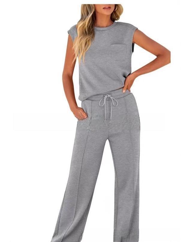 Women's Comfortable Lounge Set with Wide Cut and Fashionable Details