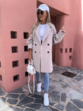 Women's Elegant and Structured Double-Breasted Coat