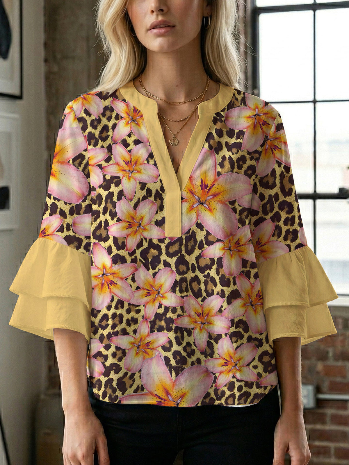 Casual Blouse with Ruffle Sleeves and Botanical Print