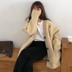 Women's Chunky Knit Cardigan with Casual Fit and Large Pockets