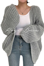 Women's Chunky Knit Cardigan with Relaxed Fit and Voluminous Sleeves