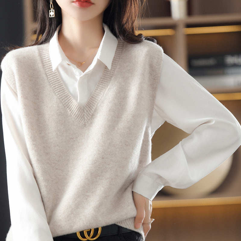 Women's Sleeveless Knit Vest with V-Neck and Fine Texture