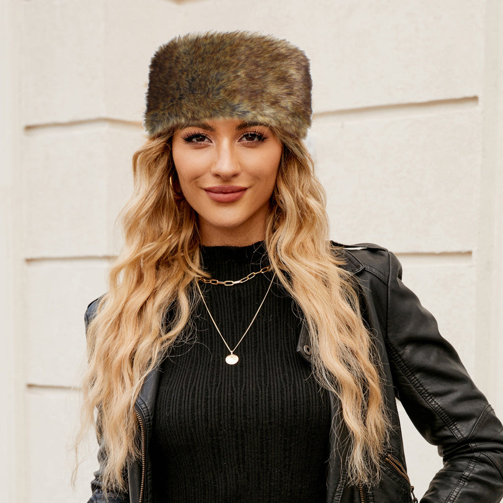 Cozy Fleece Hat with Modern Design