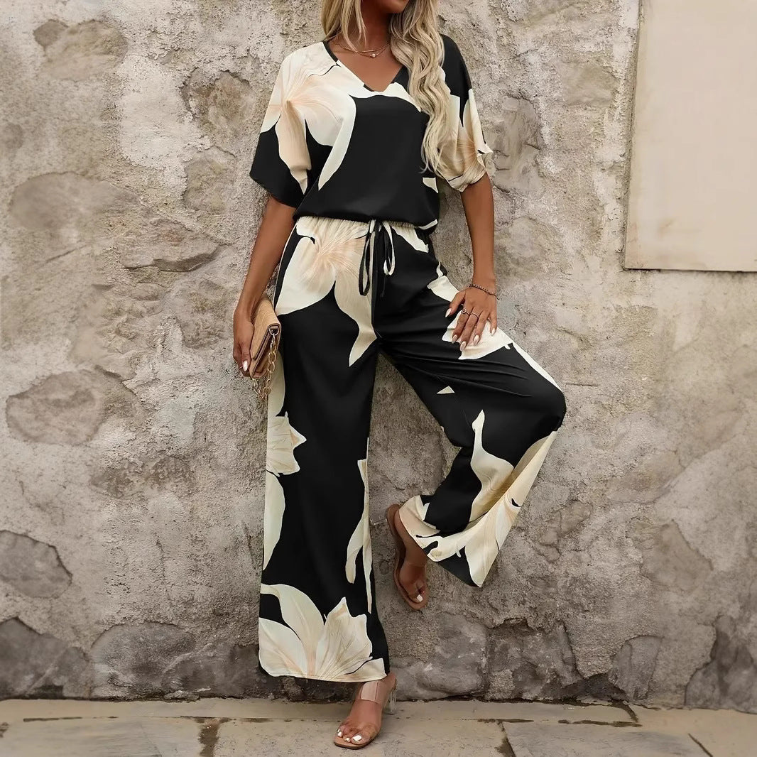 Elegant Women's Jumpsuit with Floral Patterns and Wide Leg