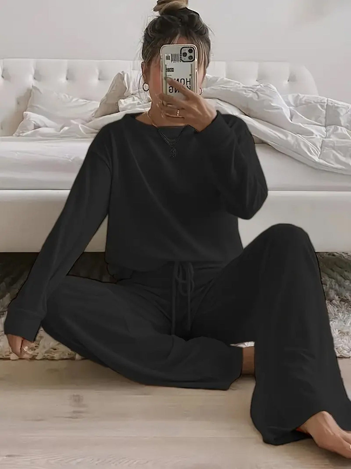 Women's Comfortable Lounge Set with Wide Cut and Elegant Design