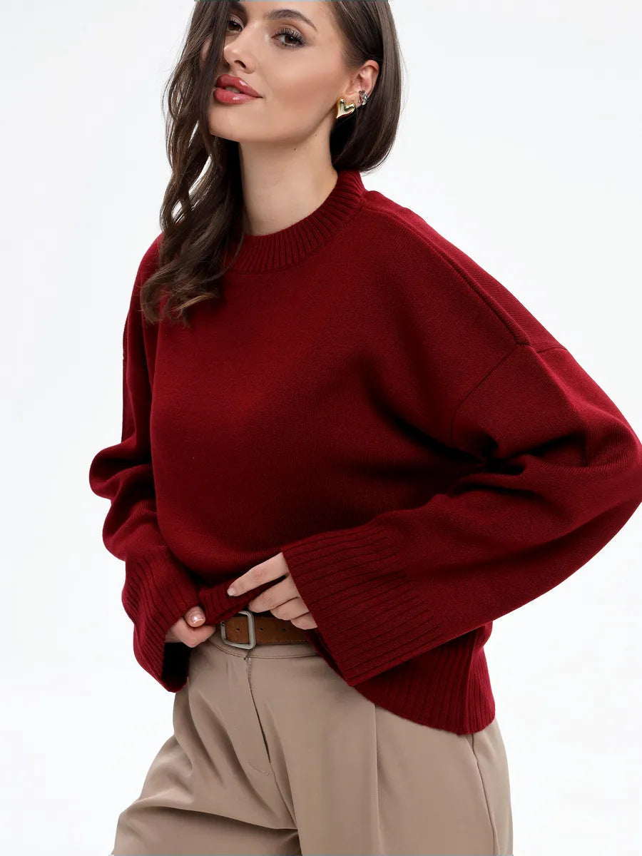 Women's Comfortable Oversized Sweater with Wide Sleeves