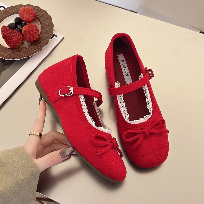 Women's Ballet Flats with Elegant Buckle and Delicate Lace Trim