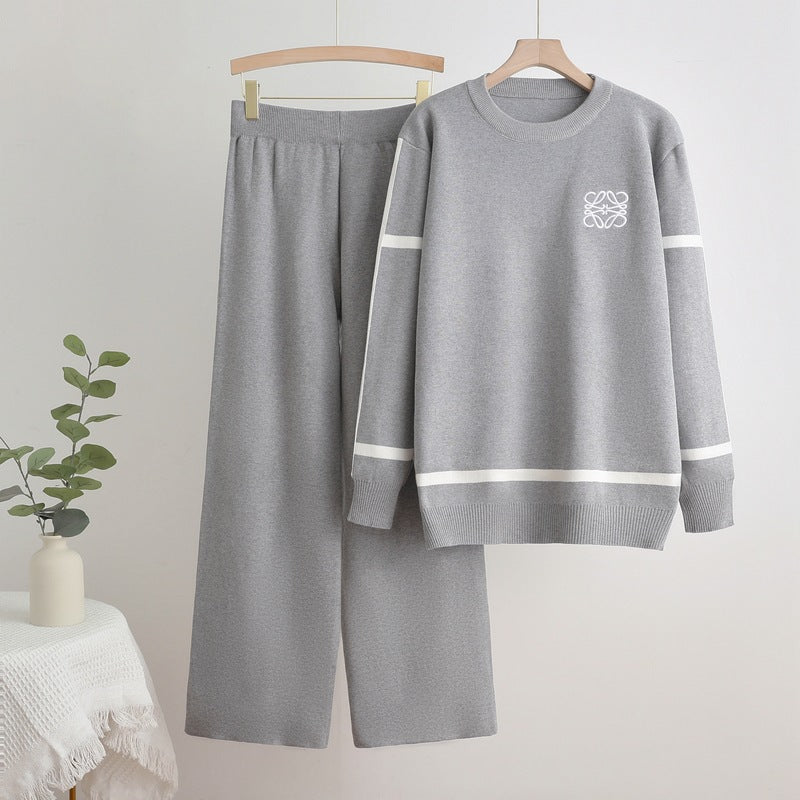 Women's Fashionable Leisure Loungewear Set with Wide Legs and Subtle Logo