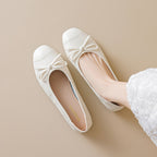 Women's Ballet Flats with Decorative Bow Design and Comfortable Sole