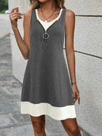 Women's Sleeveless Summer Dress with Zipper and Contrast Details