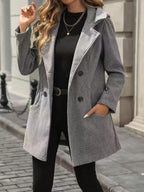 Women's Elegant and Comfortable Coat with Pockets