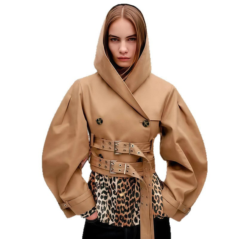 Elegant and Fashionable Jacket with Trendy Animal Print