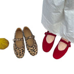 Women's Ballet Flats with Elegant Strap Design and Chic Leopard Print