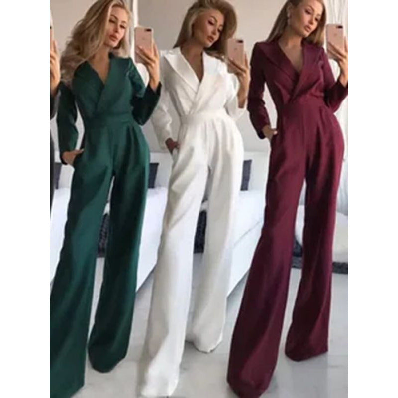 Elegant Jumpsuit with Long Legs and Classic Collar