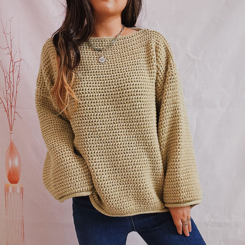 Women's Chunky Knit Sweater with Wide Cut and Casual Sleeves
