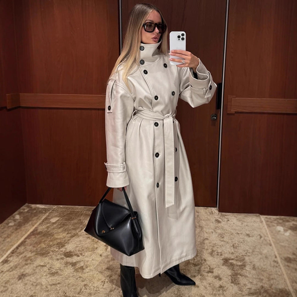 Elegant Coat with High Collar and Adjustable Belt