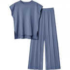 Elegant Women's Short-Sleeve Top and Pleated Trousers Set