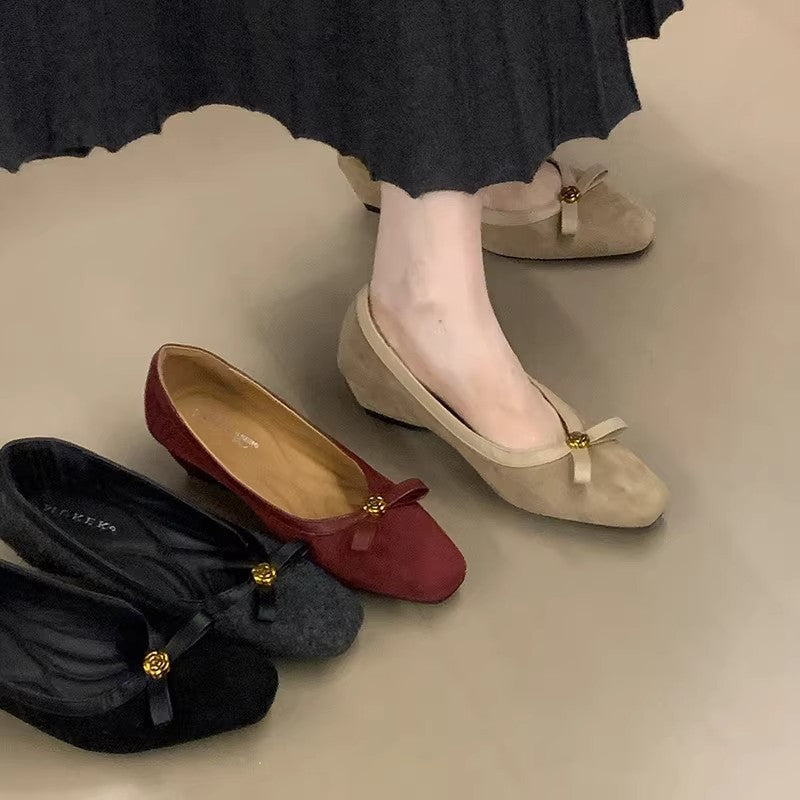 Women's Ballet Flats with Elegant Bow Accent and High-Quality Suede