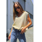 Women's Sleeveless V-Neck Knit Sweater with Cable Knit Pattern