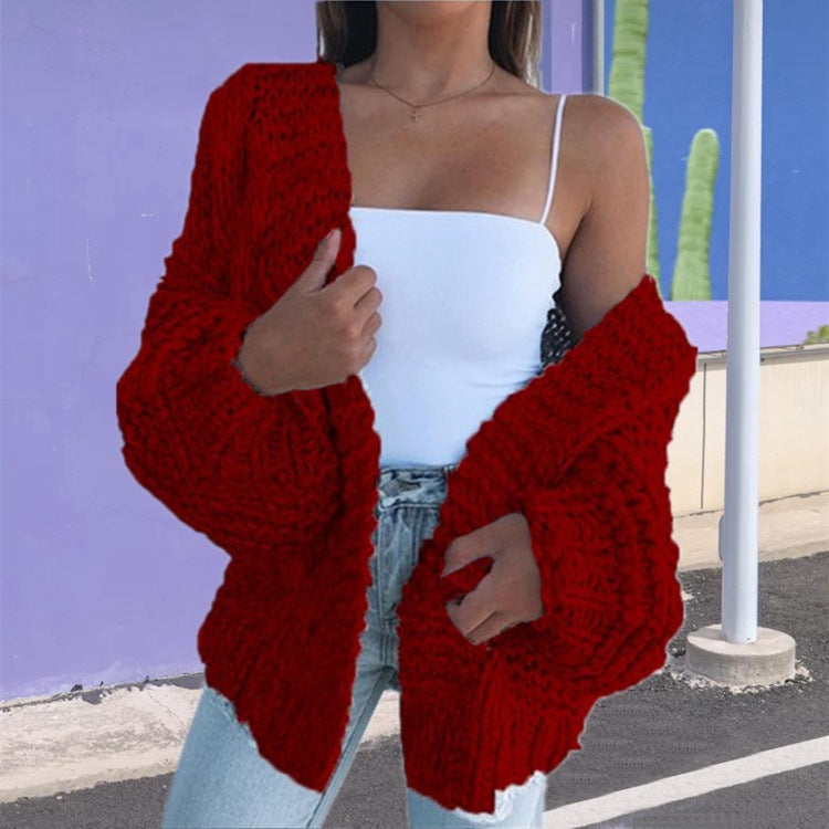 Women's Chunky Knit Cardigan with Casual Cut and Deep Pockets
