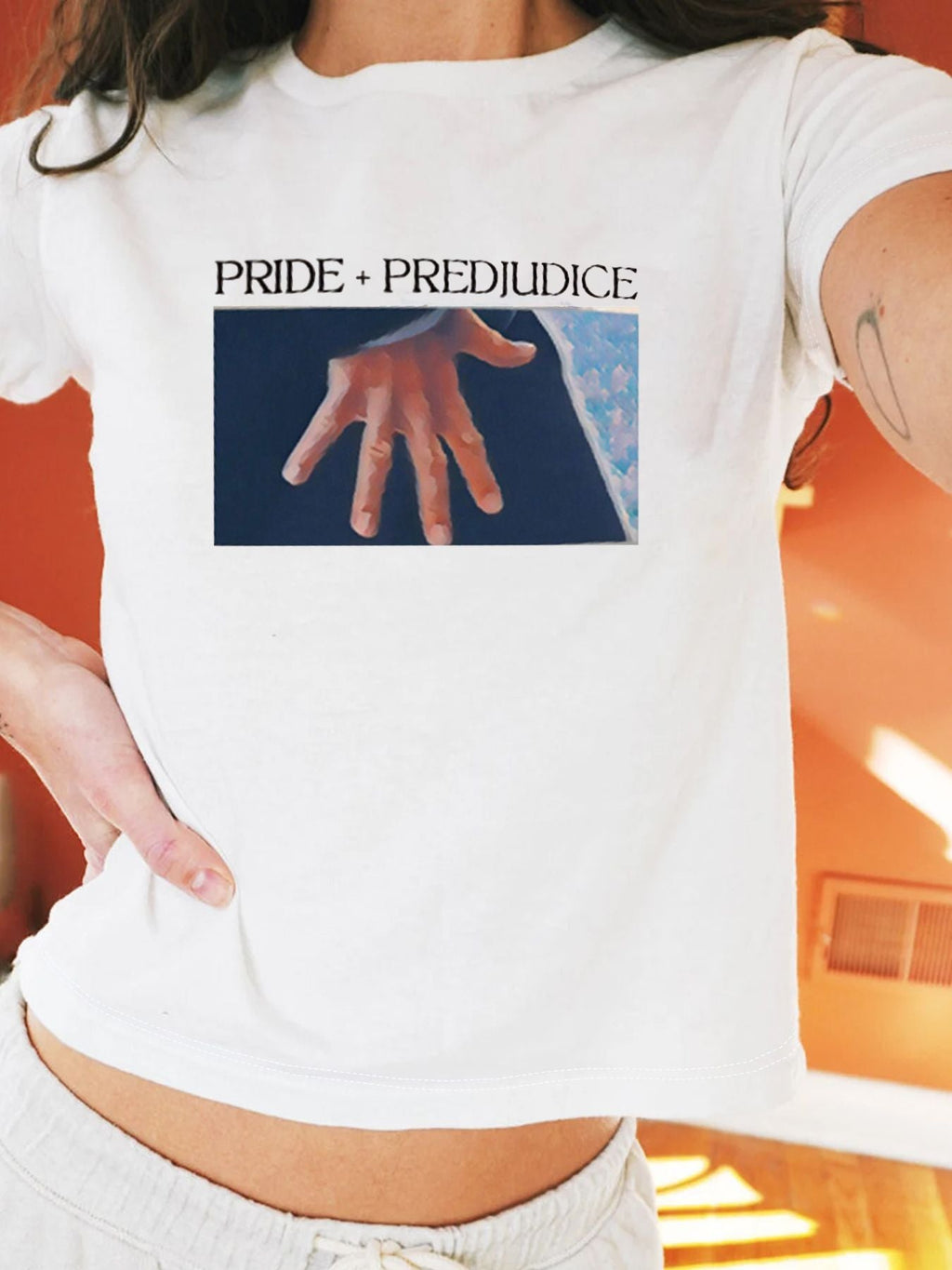 Women's Bear Graphic Crop T-Shirt