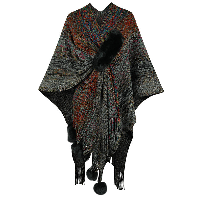 Fashionable Poncho with Luxurious Faux Fur Trim and Creative Fringe