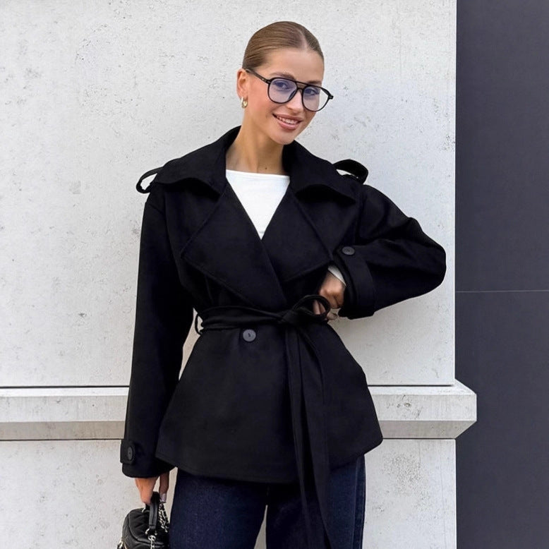 Elegant Utility Jacket with Waist Belt and Relaxed Fit