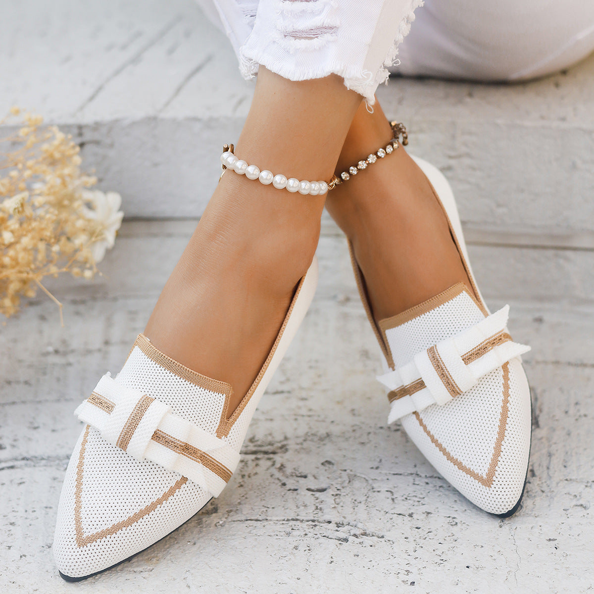 Women's Ballet Flats with Elegant Bow Appliqué and Breathable Upper