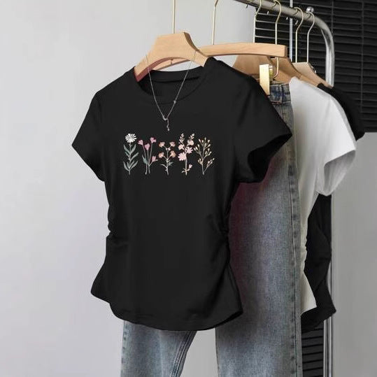 Women's Crop T-Shirt with Fitted Cut and Modern Design