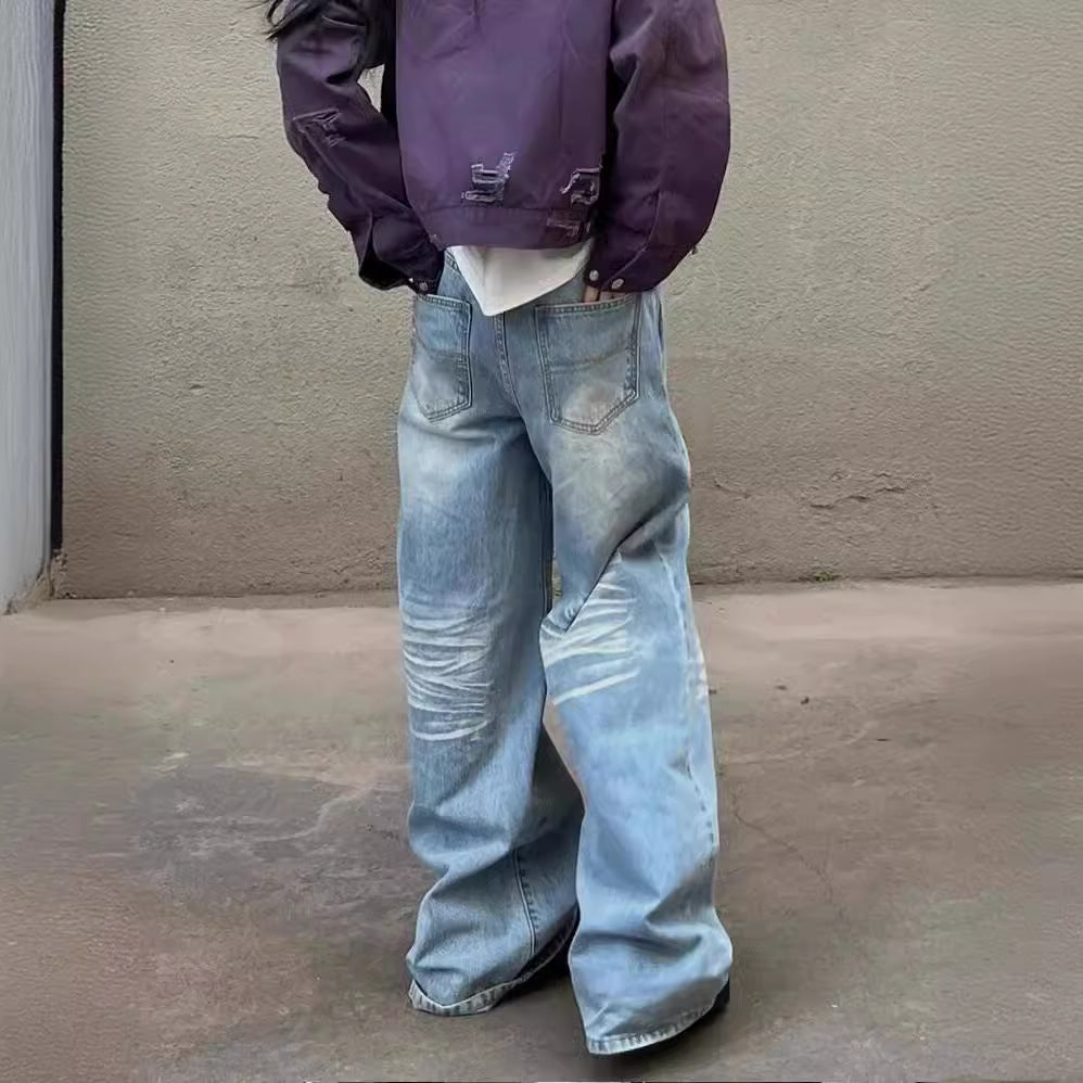Women's Baggy Jeans with Vintage Look and Casual Details