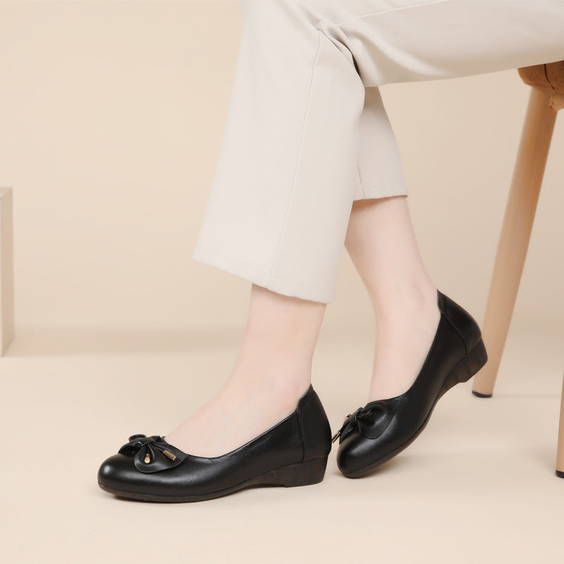 Women's Ballet Flats with Knot Detail