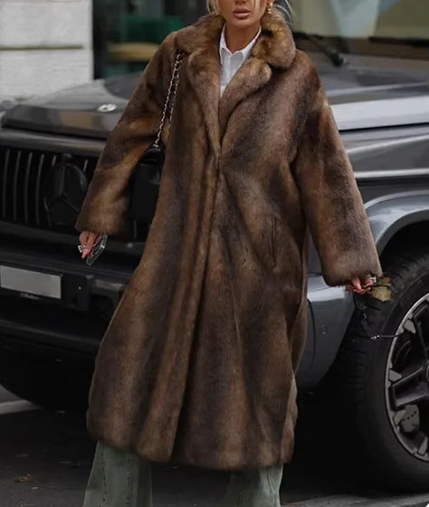 Elegant Faux Fur Coat with Soft Lining