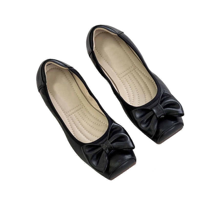 Women's Ballet Flats with Bow Accent