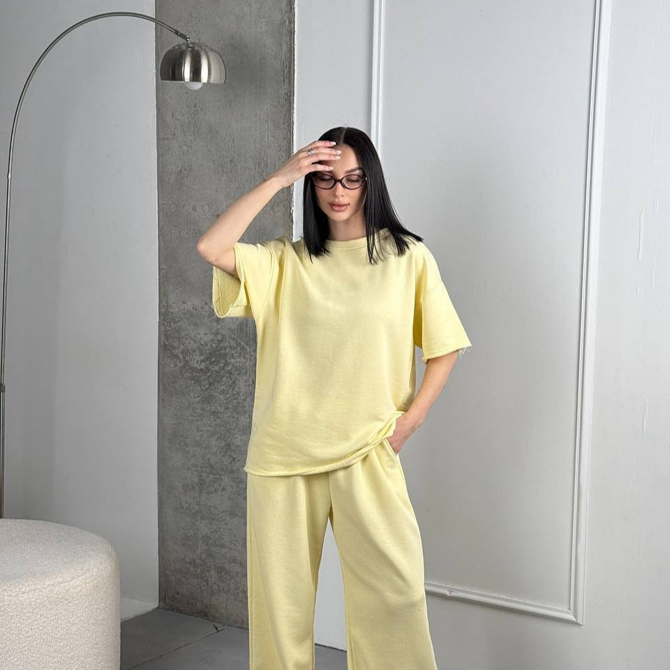 Cotton Set with Wide-Cut Top and Comfortable Pants