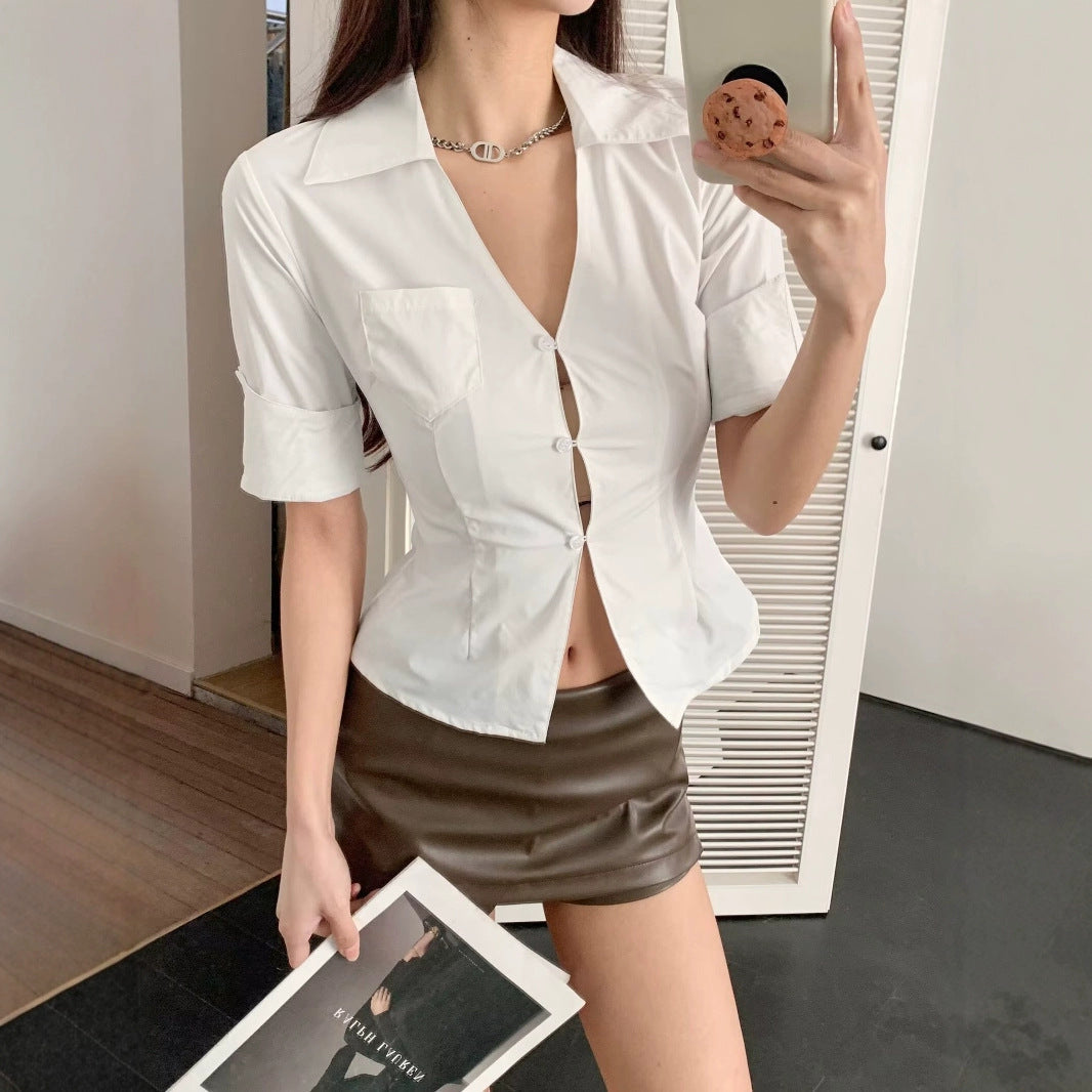 Women's Blouse with Elegant Cut and Pocket Detail