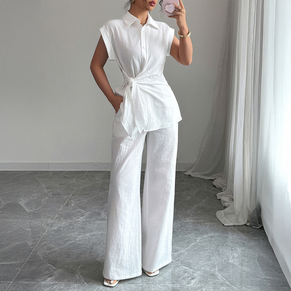 Elegant Two-Piece Set with Fitted Blouse and Wide-Leg Trousers