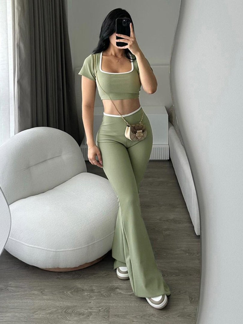 Women's Fashionable Crop Top with Tailored Cut and Wide Trousers