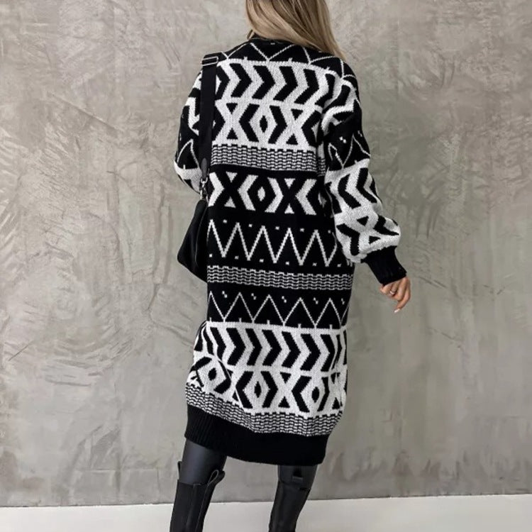 Women's Chunky Knit Cardigan with Graphic Pattern and Open Front