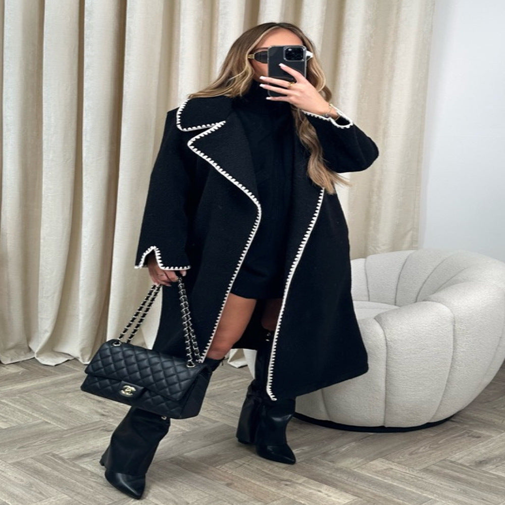 Women's Elegant Coat with Stylish Fold-Over Collar and Contrasting Stitching