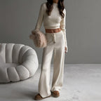 Women's Elegant and Casual Knit Ensemble with High-Cut Top and Wide Cut