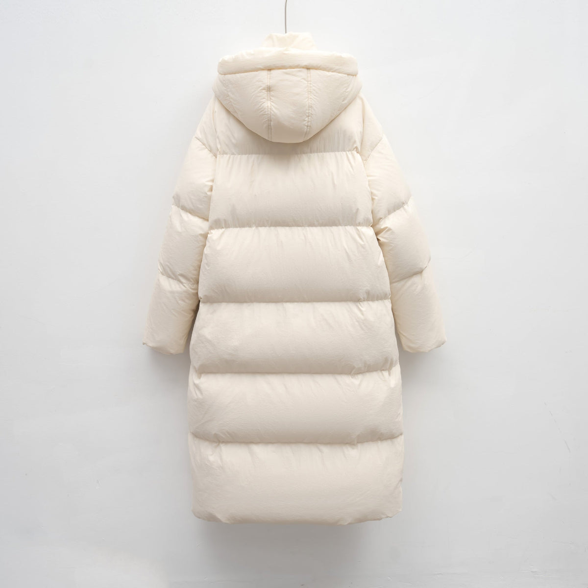 Women's Long Voluminous Down Coat with Detachable Hood and Side Pockets