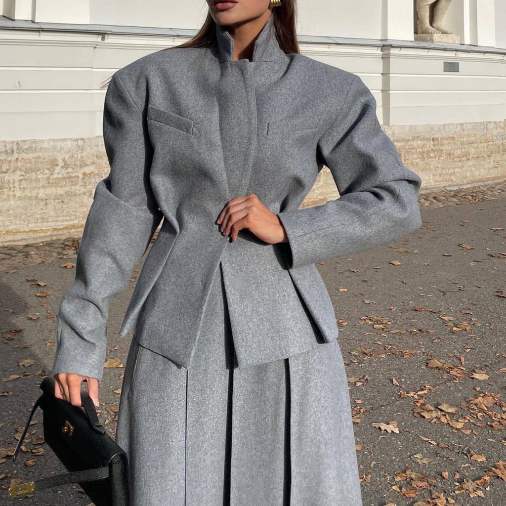 Women's Elegant and Modern Suit Set with Tailored Blazer and Flared Skirt
