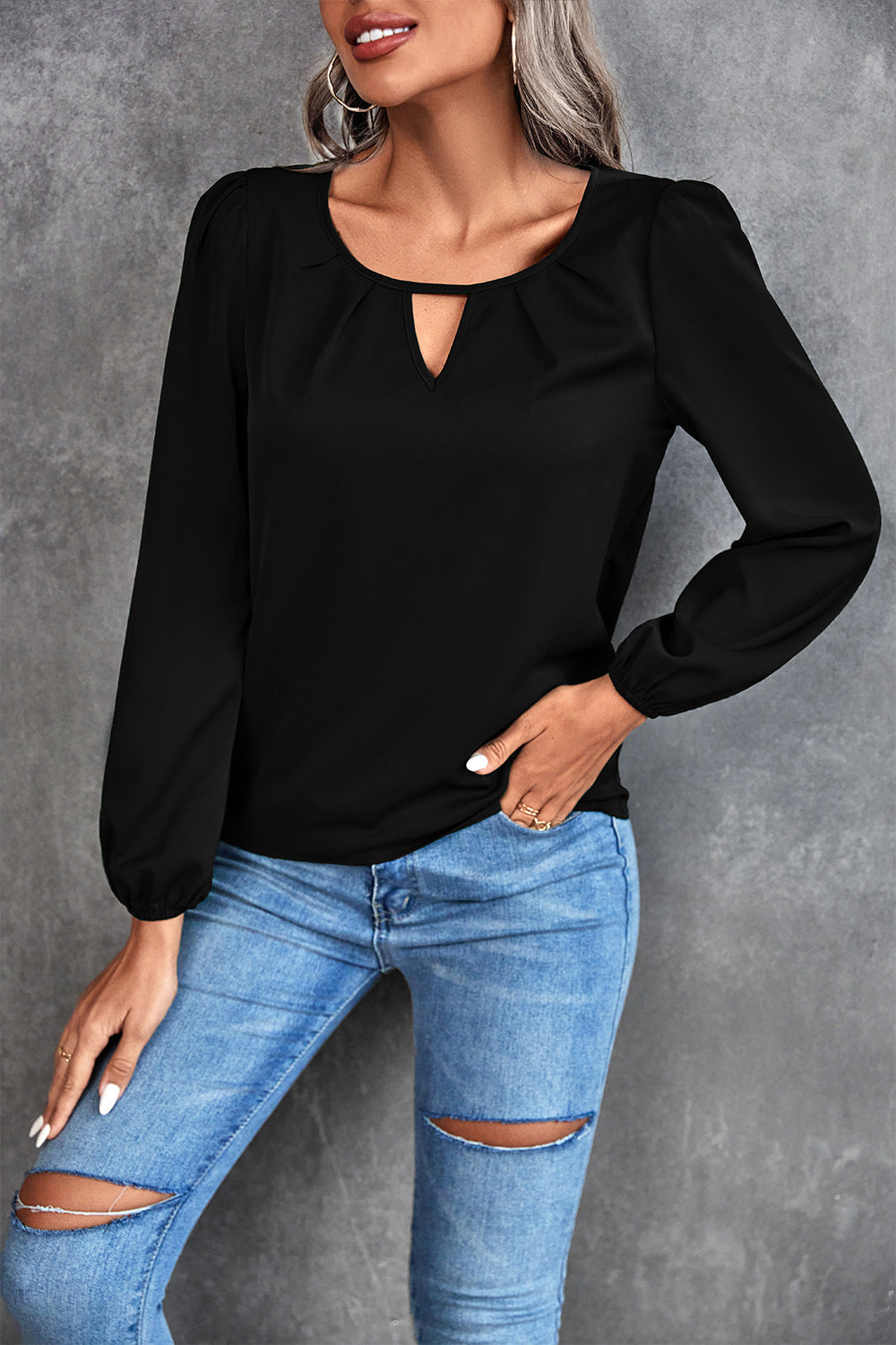 Women's Elegant Blouse with Light V-Neck and Puff Sleeves