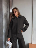 Women's Elegant Minimalist Zip Jacket