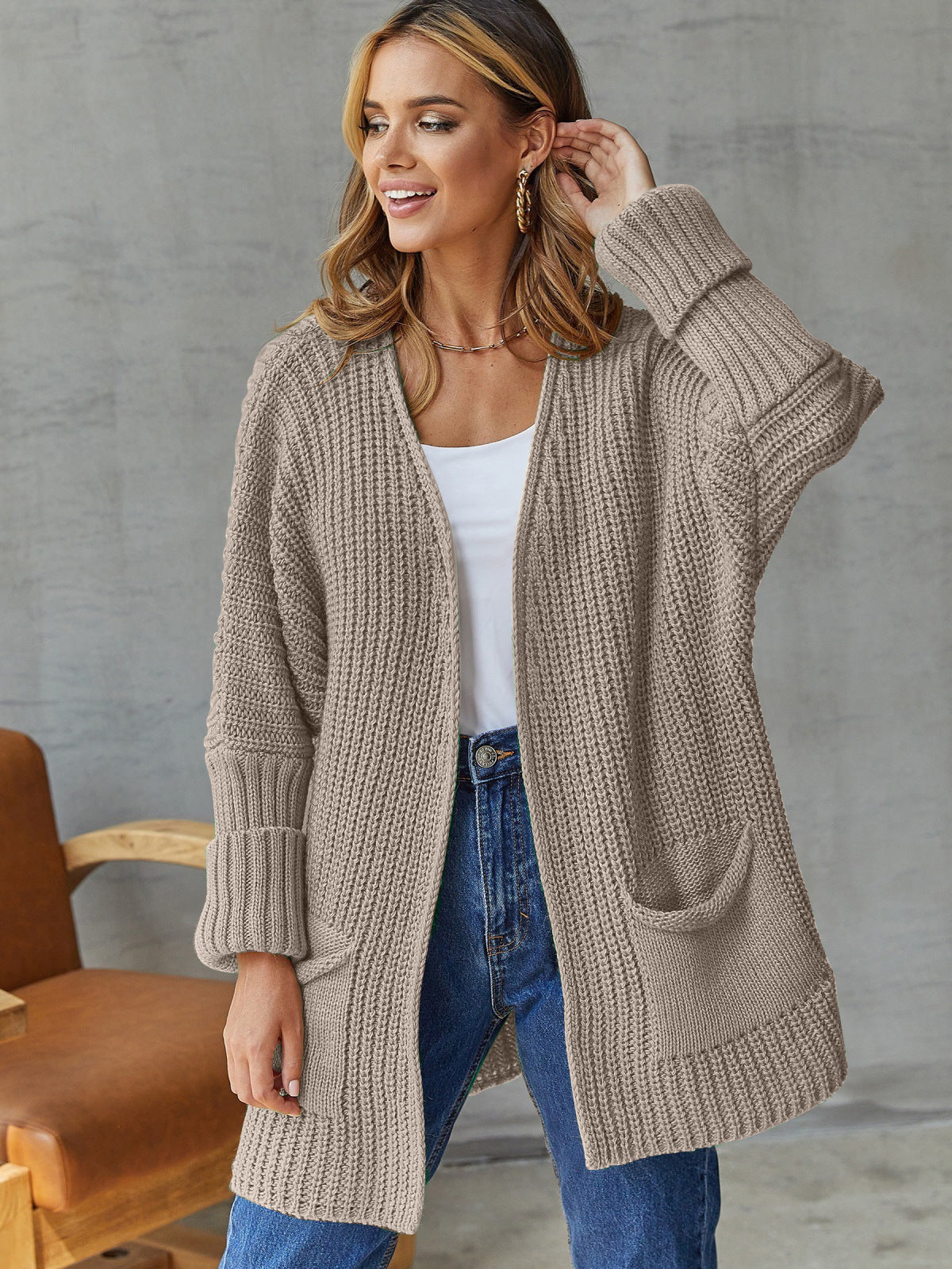 Women's Cozy Cardigan with Deep Pockets and Volumetric Sleeves